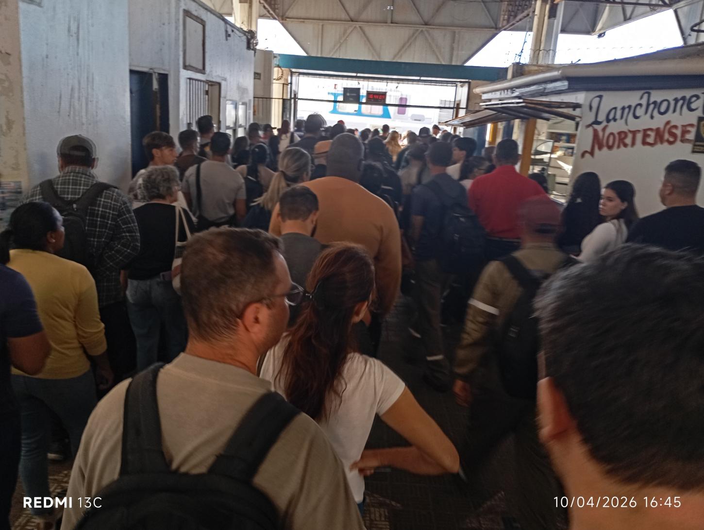 TRAVESSIA DE RISCO: O DRAMA DOS PASSAGEIROS QUE DEPENDEM DA TRANSNORTE 